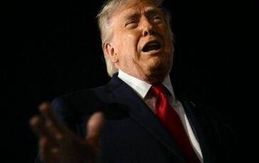 Gli Stati Uniti lanciano attacchi contro lIran. Trump Risposta dopo elicottero abbattuto 364x230