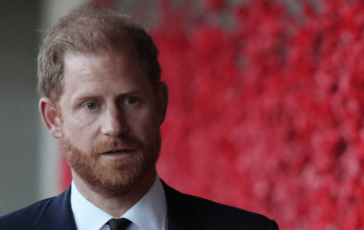 Harry torna a casa con la famiglia incontrera William Lipotesi e il desiderio 364x230