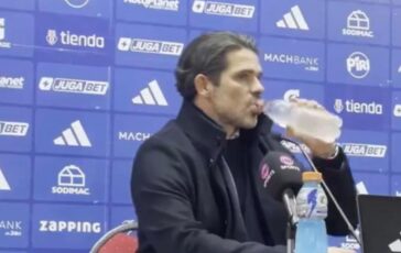 Infarto in conferenza stampa per lex Roma Gago il malore in diretta 364x230