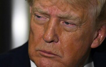 Iran Trump frustrato da stallo torna a scegliere le bombe per piegare Teheran lanalisi 364x230