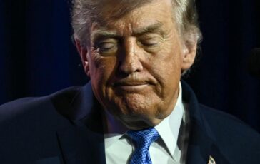 Iran attacchi Usa a Hormuz risposta di Trump ai droni di Teheran 364x230