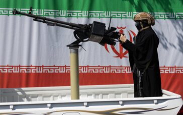 Iran la risposta ai raid di Trump Teheran attacca obiettivi Usa 364x230