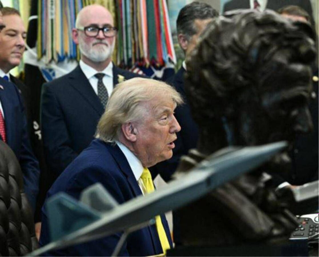 Iran, l'avvertimento di Trump: "Se Teheran uccide soldati americani, attacco subito"