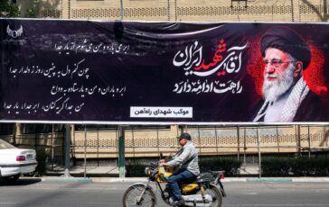 Iran media domani colloqui indiretti con Usa su Hormuz 364x230