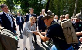 Italia Usa governo smorza polemica con Trump. Meloni dagli Alpini Un po di sano orgoglio nazionale 265x160