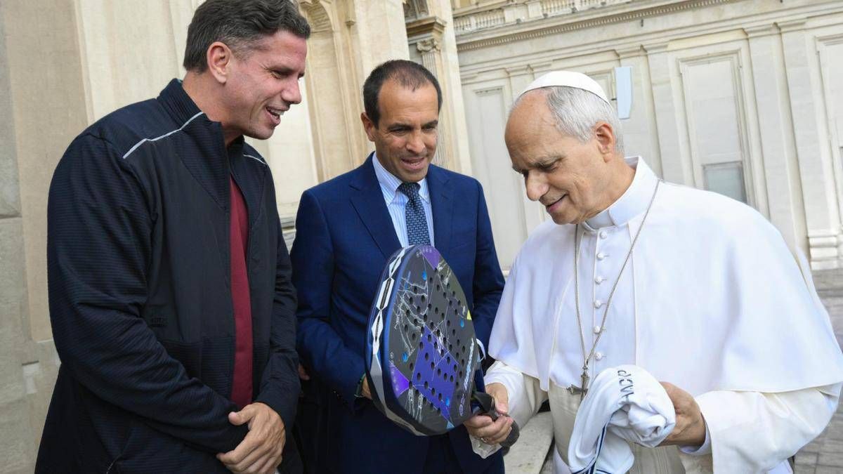 Italy Major Premier Padel, il presidente Fip Luigi Carraro e Paquito Navarro ricevuti da Papa Leone XIV