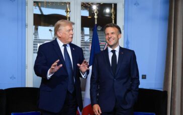 Leader al G7 Trump incontra Macron Stretto di Hormuz sara completamente aperto venerdi 364x230
