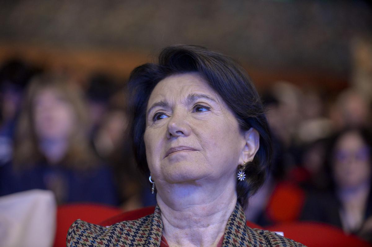 Marito della ministra Roccella disperso nel lago di Vico, in corso le ricerche