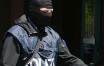 Materiale jihadista e manuale per la fabbricazione armi arrestato 16enne 364x230