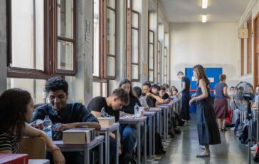 Maturita uno studente su 5 a caccia di tracce on line torna campagna anti bufale 364x230