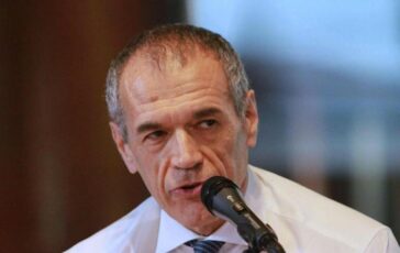 Milano Cottarelli Io candidato sindaco No comment 364x230