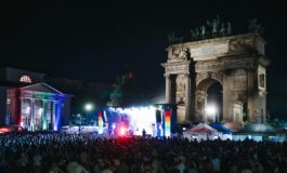 Milano Pride oggi la parata alle 17 i consigli contro il caldo record 265x160