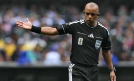 Mondiali arbitro disastroso. in inglese lannuncio diventa un meme 265x160
