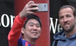 Mondiali il selfie del ct del Giappone con Kane 265x160