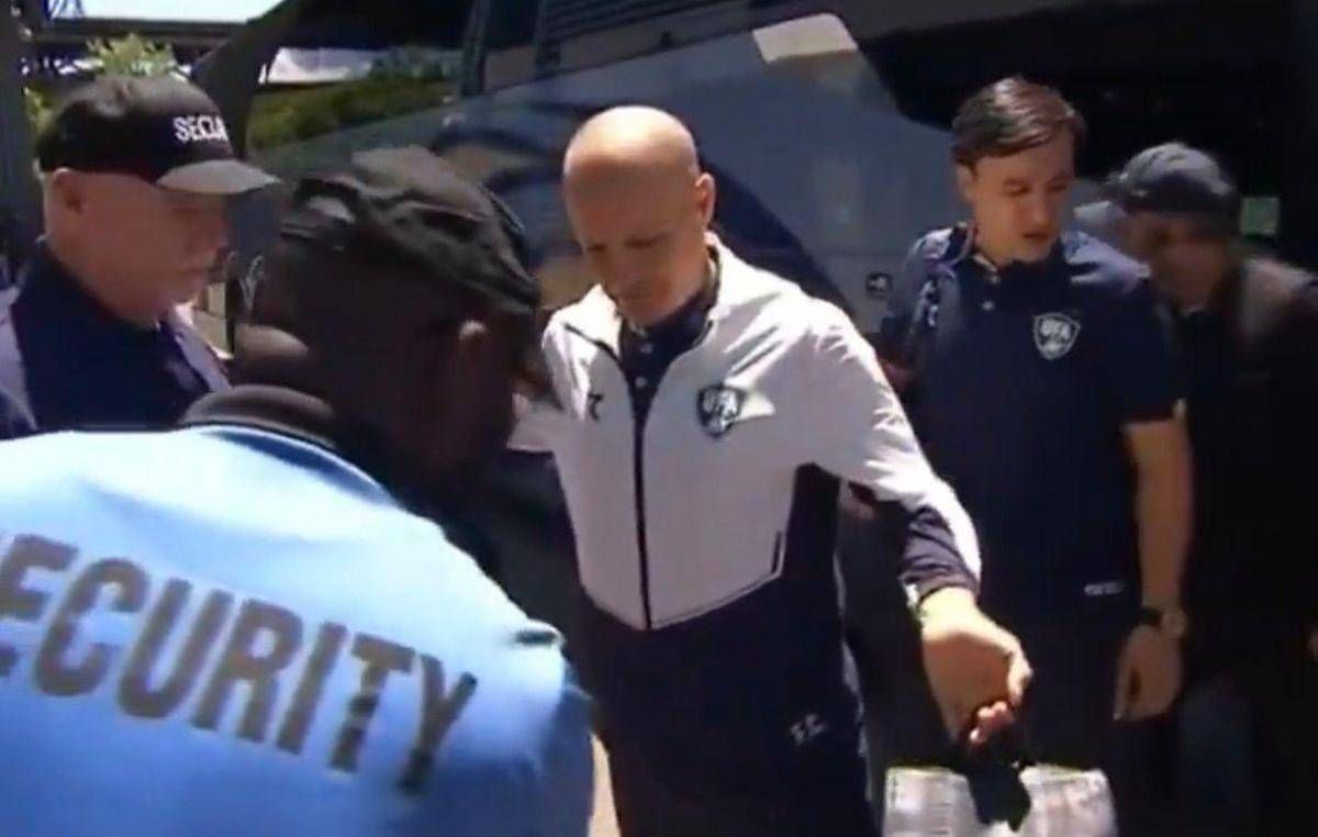 Mondiali, perquisizioni choc della polizia a Senegal e Uzbekistan: cos'è successo a New York