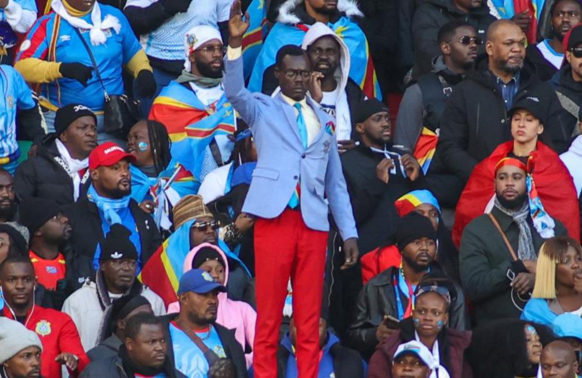 Mondiali, torna 'Lumumba': chi è il 'tifoso-statua' della Repubblica Democratica del Congo