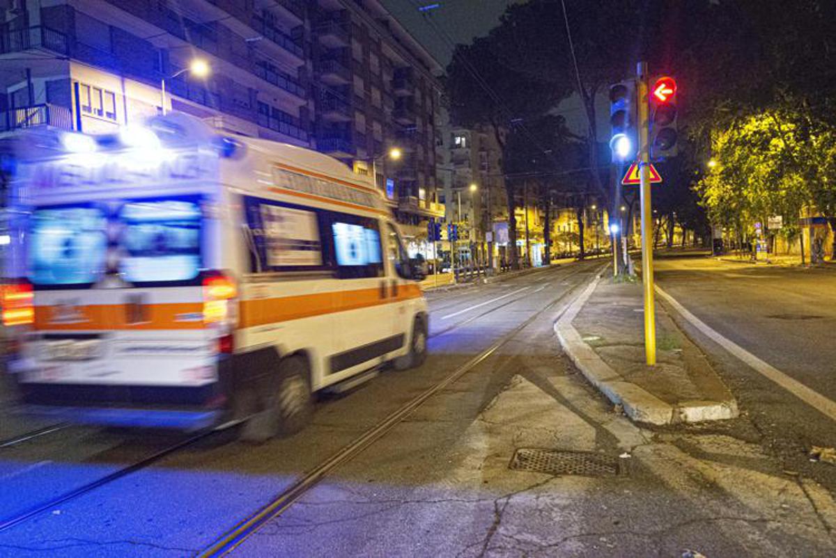 Moto contro muretto nel leccese, morto 16enne: grave un coetaneo