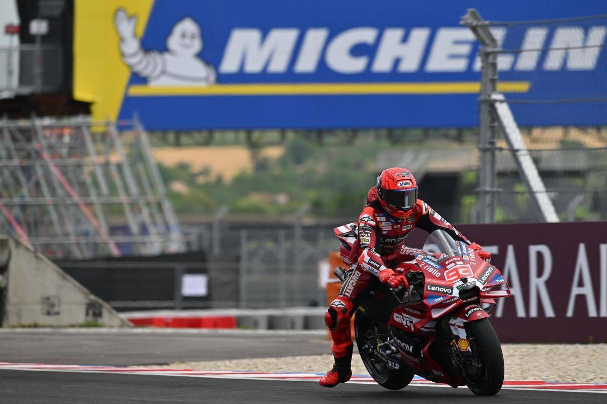 MotoGp, Marquez domina gara sprint in Ungheria davanti ad Acosta e Bezzecchi