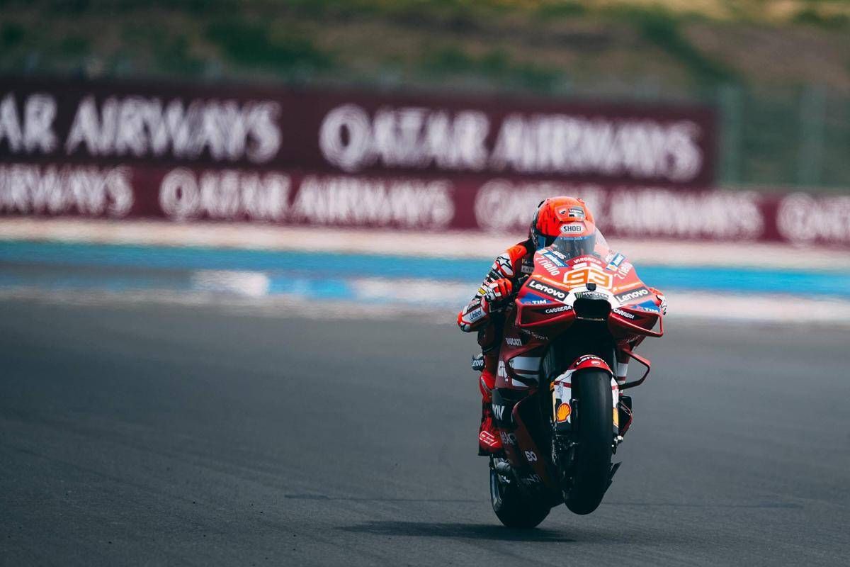MotoGp, Marquez in pole in Ungheria. Seconda fila per gli italiani