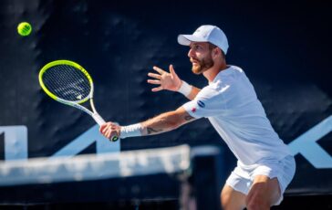 Moutet vince al Queens poi parolacce nellintervista e rimprovero 364x230