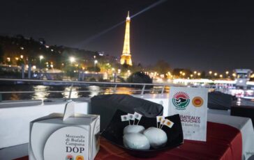 Mozzarella dop va in metro a Parigi per il Salon du fromage 364x230