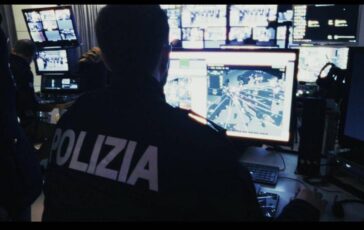 Nonno filma violenze su nipotini e le scambia sul dark web chiesti 16 anni per un 84enne 364x230