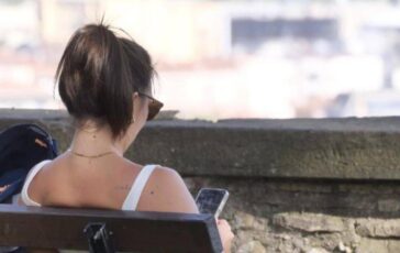 Oltre 270mila euro incassati su OnlyFans ma percepiva Naspi denunciata influencer 364x230