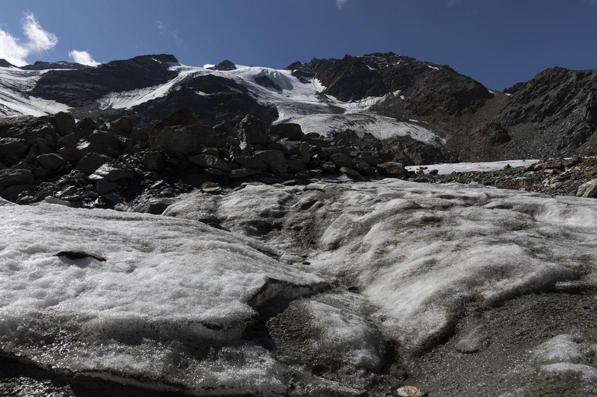 Ondata di caldo, l'impatto sui ghiacciai italiani