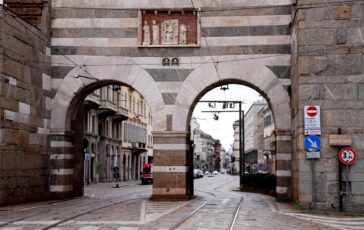 Palpeggia passante in pieno centro a Milano arrestato per violenza sessuale 364x230