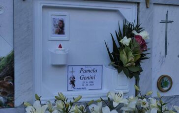 Pamela Genini carabinieri Basta una persona per spostare il feretro 364x230