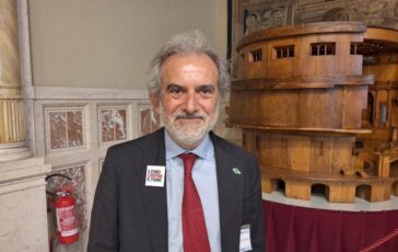 Perrone Fondazione Aiom screening e rincaro sigarette contro il cancro 364x230