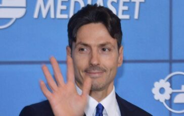 Pier Silvio Berlusconi riunisce tutta Mediaset domani serata speciale in ricordo del Cav 364x230