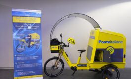 Poste Italiane al via dai Navigili a Milano la sperimentazione con cargo e bike 265x160
