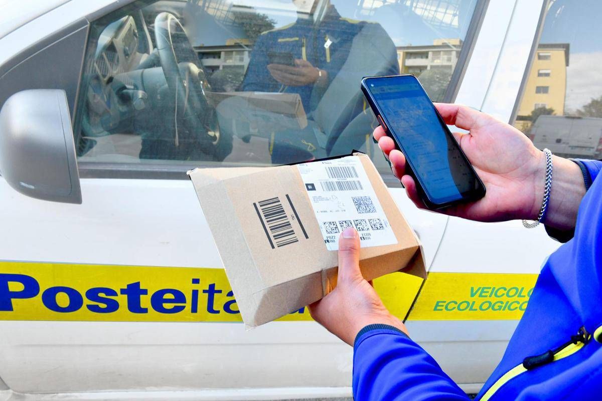 Poste Italiane, logistica da record nei primi 3 mesi: consegnati 89 mln pacchi (+14,6%)