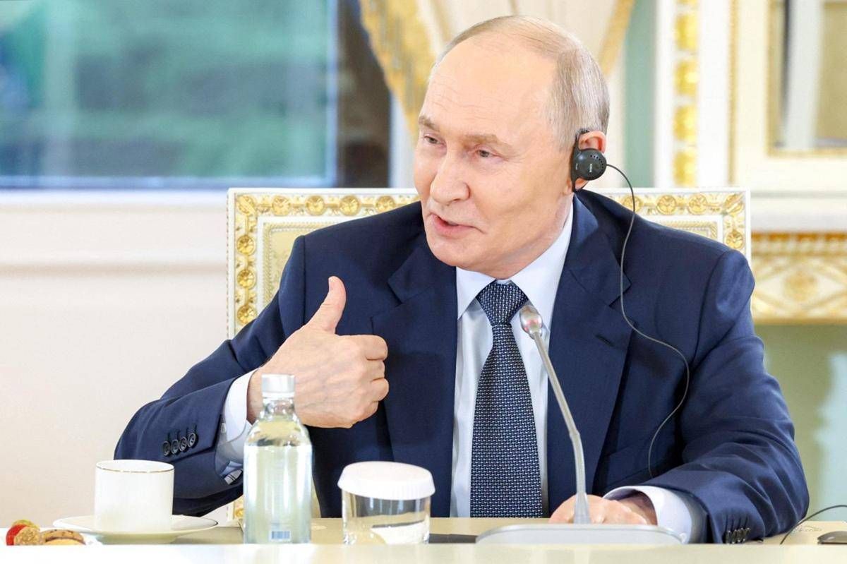 Putin: "Economia russa? Nessun collasso". Poi cita l'Italia tra peggiori in Ue per debito pubblico
