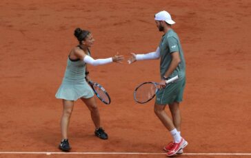 Roland Garros Errani Vavassori campioni in doppio misto 364x230