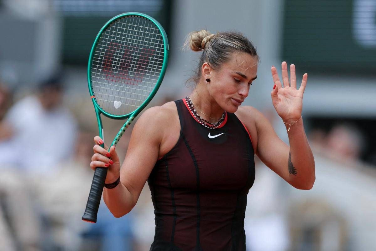 Sabalenka perde e litiga con allenatore a Roland Garros