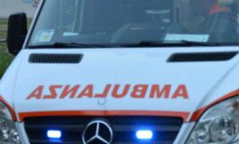 Scontro frontale tra due auto nel torinese muore 19enne 265x160
