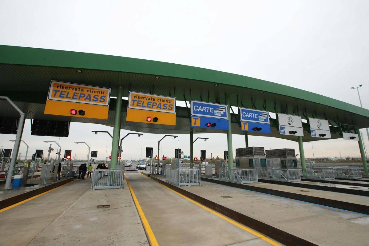 Sicilia, pedaggi truccati sull'A20: ecco come funzionava il raggiro