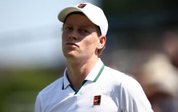 Sinner nessuno sparring regge ritmo Jannik ne cambia due a Wimbledon 364x230