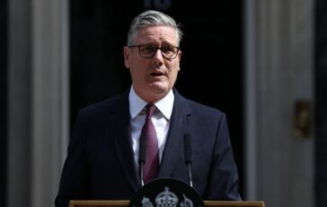 Starmer annuncia le dimissioni da primo ministro 364x230