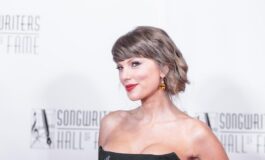 Taylor Swift entra nella Songwriters Hall of Fame e lartista piu giovane di sempre 265x160
