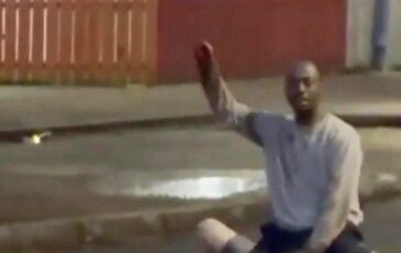 Tenta di decapitare un uomo in strada choc a Belfast 364x230