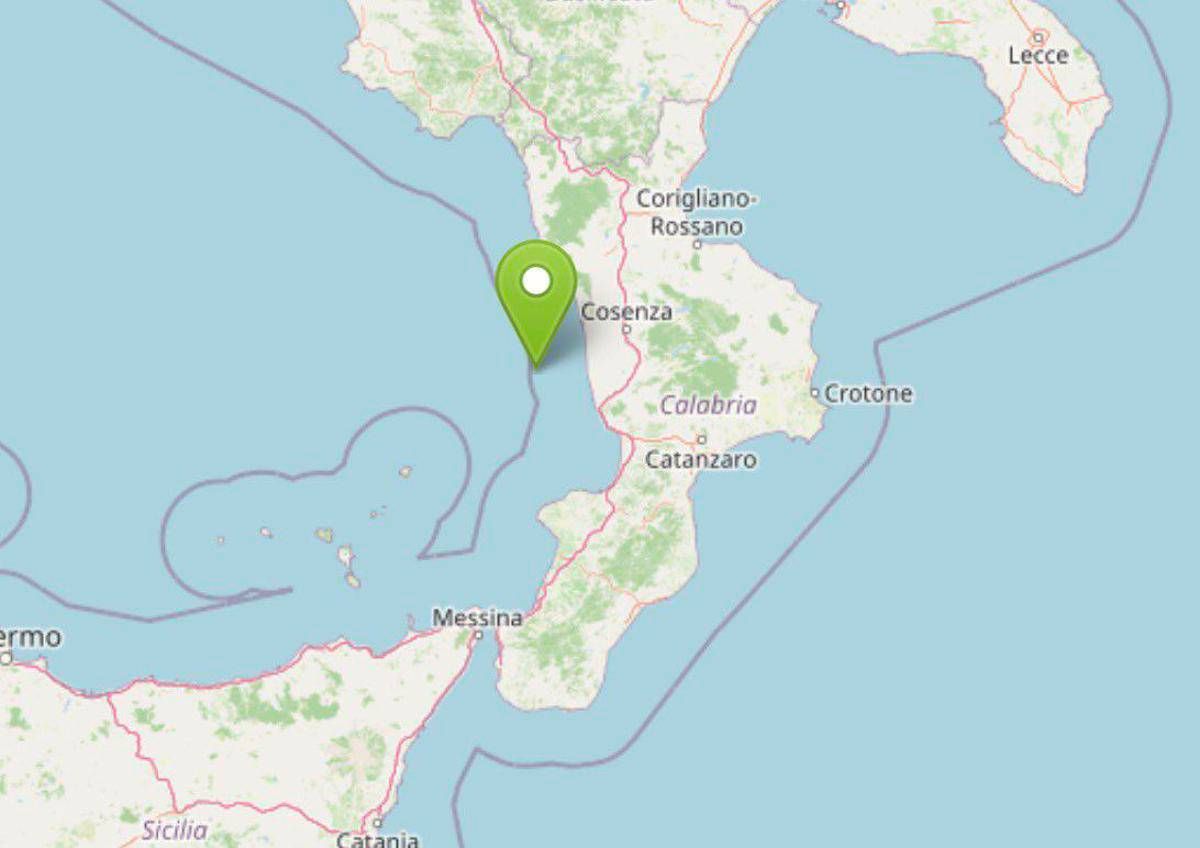 Terremoto in Calabria, notte di paura. Sindaco di Corigliano: "Forte ma nessun danno, circolano anche fake news"