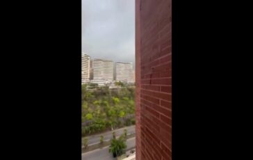 Terremoto in Venezuela la fuga dal palazzo distrutto poster 364x230
