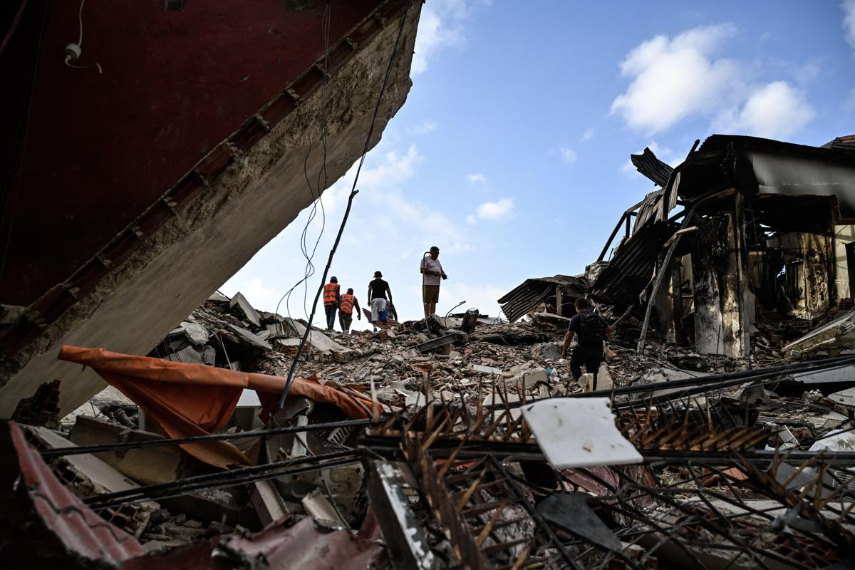 Terremoto in Venezuela, ritrovato vivo un bambino di 11 anni
