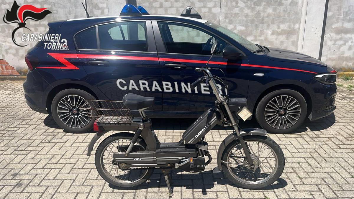 Torino, motorino rubato nel 1984: ritrovato e restituito al proprietario 42 anni dopo