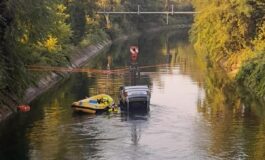 Tragedia a Senago auto con 9 giovani a bordo finisce in un canale tre morti 265x160