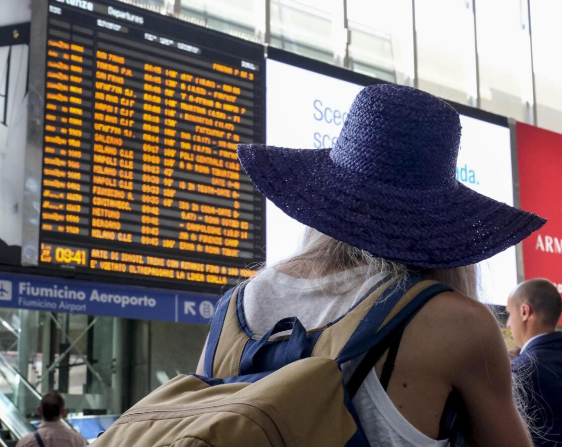 Treni, rallentata tratta Napoli-Roma: linea danneggata e ritardi