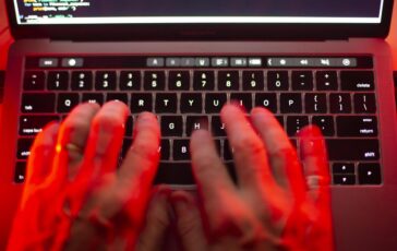 Trenitalia attacco hacker sui dati dei passeggeri Non coinvolti credenziali o pagamenti 364x230